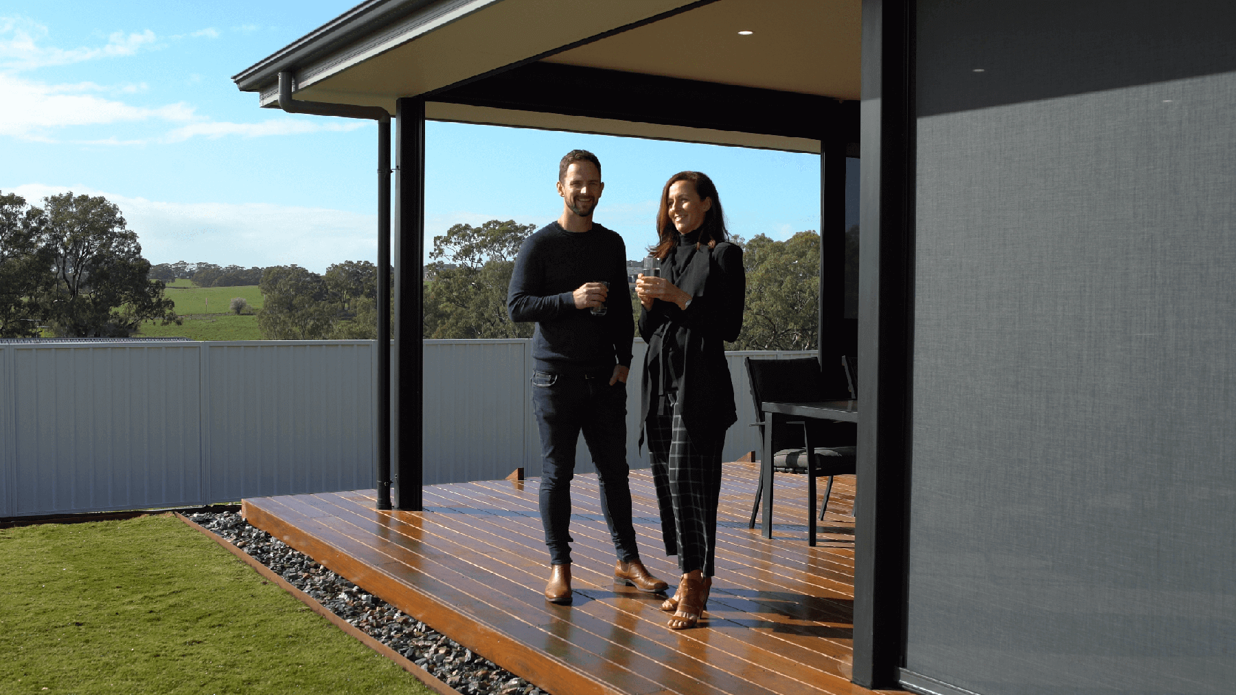 THE GREATER OUTDOORS – OUTDOOR BLINDS AND AWNING CHOICES MAKE THE DIFFERENCE