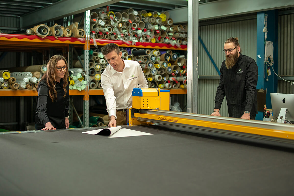 THE BENEFITS OF CUSTOMER FEEDBACK IN MAKING COUNTRY CUSTOM OUTDOOR BLINDS