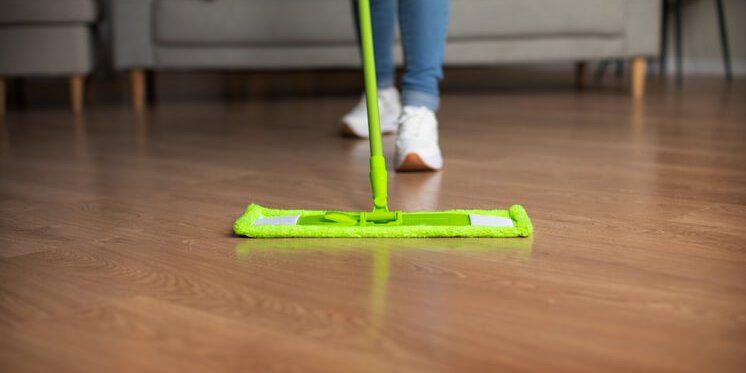 How to Remove Stains from Vinyl Flooring?